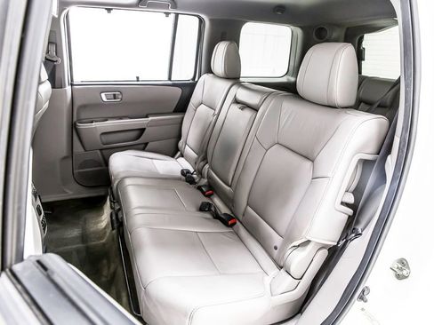 Used 2014 Honda Pilot Touring image 29