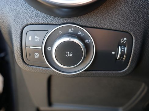 Used 2025 Alfa Romeo Stelvio Sprint w/ Convenience Package image 26