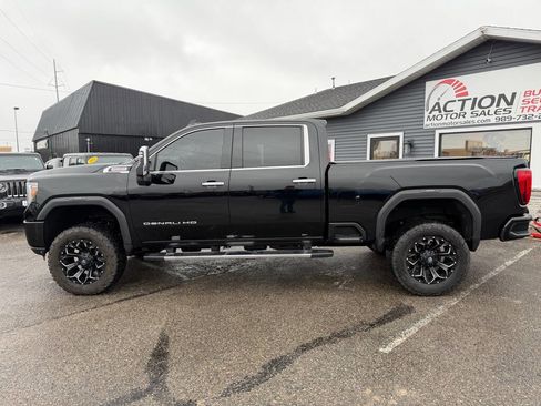 Used 2020 GMC Sierra 2500 Denali w/ Denali Ultimate Package image 2