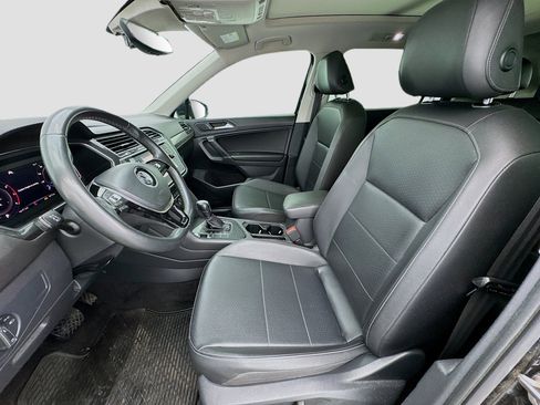 Used 2020 Volkswagen Tiguan SEL image 13