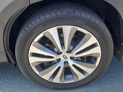 Used 2019 Subaru Ascent Touring AWD/4WD image 8