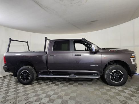 Used 2025 RAM 3500 Laramie w/ Towing Technology Group AWD/4WD image 8