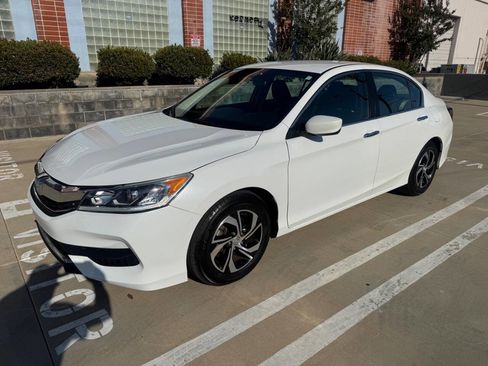 Used 2016 Honda Accord LX image 2