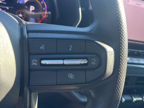 Used 2024 Chevrolet Colorado Trail Boss AWD/4WD image 23