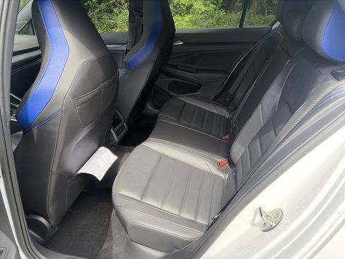Used 2024 Volkswagen Golf R AWD/4WD image 23