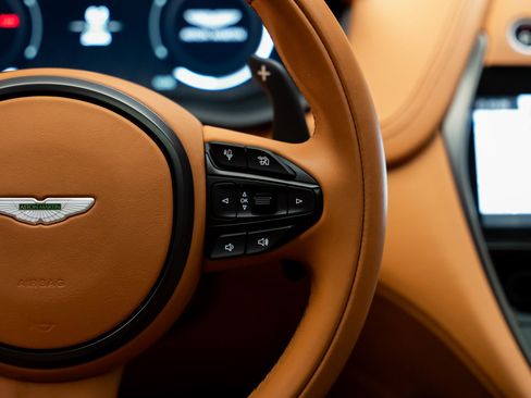 Used 2023 Aston Martin DBX 707 image 45