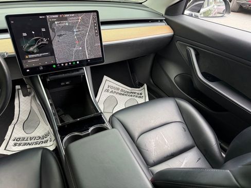Used 2019 Tesla Model 3 Mid Range RWD image 43
