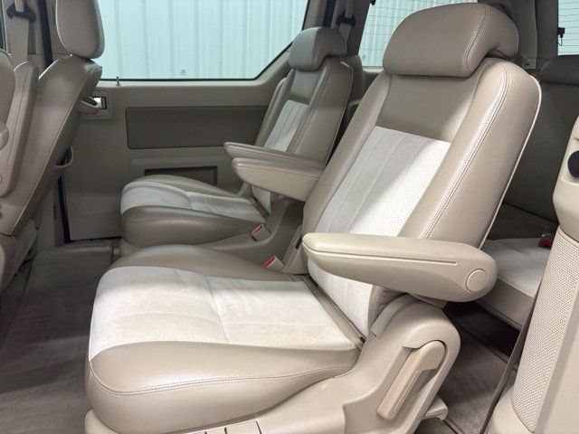 Used 2005 Mercury Monterey Premier FWD image 10