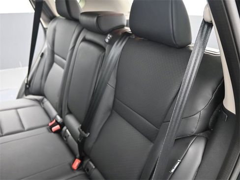 Used 2024 Nissan Rogue SV w/ SV Premium Package image 23