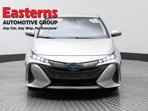 Used 2020 Toyota Prius Prime XLE image 2