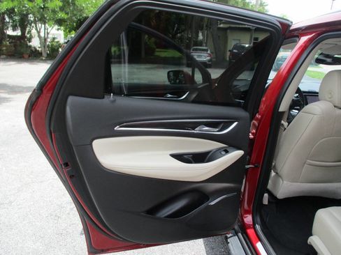 Used 2020 Buick Enclave Essence w/ LPO, Luxury Package FWD image 24