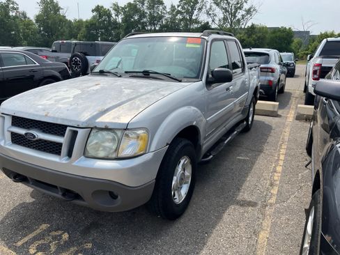 Used 2001 Ford Explorer Sport Trac 4x4 image 1