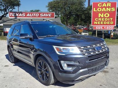 Used 2017 Ford Explorer XLT w/ Equipment Group 202A
