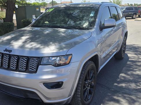 Used 2019 Jeep Grand Cherokee Altitude AWD/4WD image 1