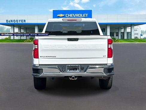 Used 2023 Chevrolet Silverado 1500 LT image 6