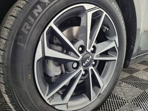 Used 2022 Kia Forte LXS image 31