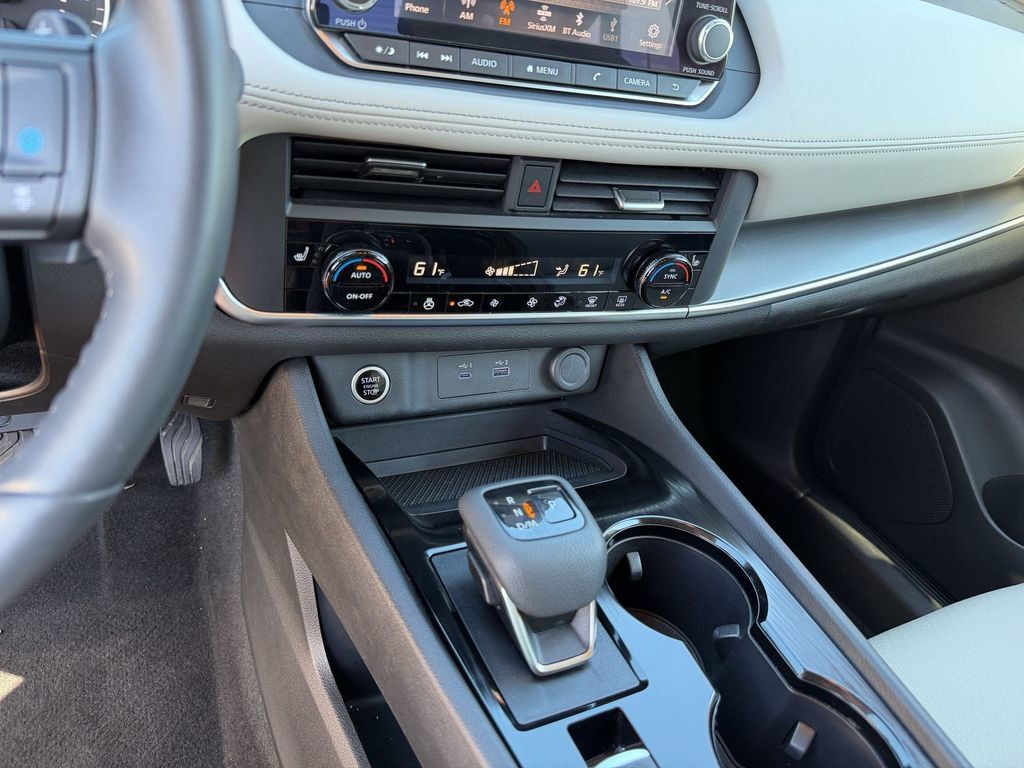 Certified 2023 Nissan Rogue SV w/ SV Premium B Package AWD/4WD image 18