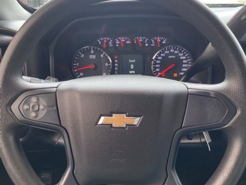 Used 2018 Chevrolet Silverado 1500 Custom w/ Custom Value Package image 17