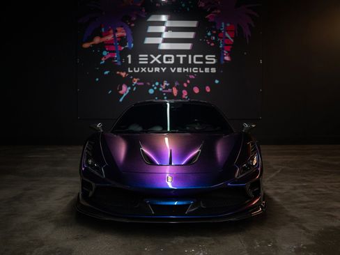 Used 2021 Ferrari F8 Tributo image 3