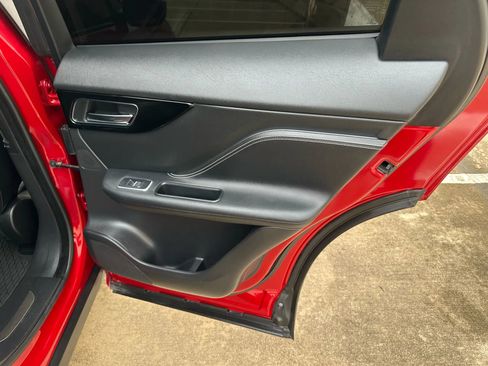 Used 2020 Jaguar F-PACE S image 26