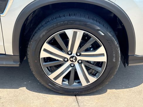 Used 2025 Mitsubishi Outlander Sport AWD image 10