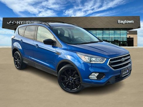 Used 2018 Ford Escape SE w/ SE Sport Appearance Package AWD/4WD image 1