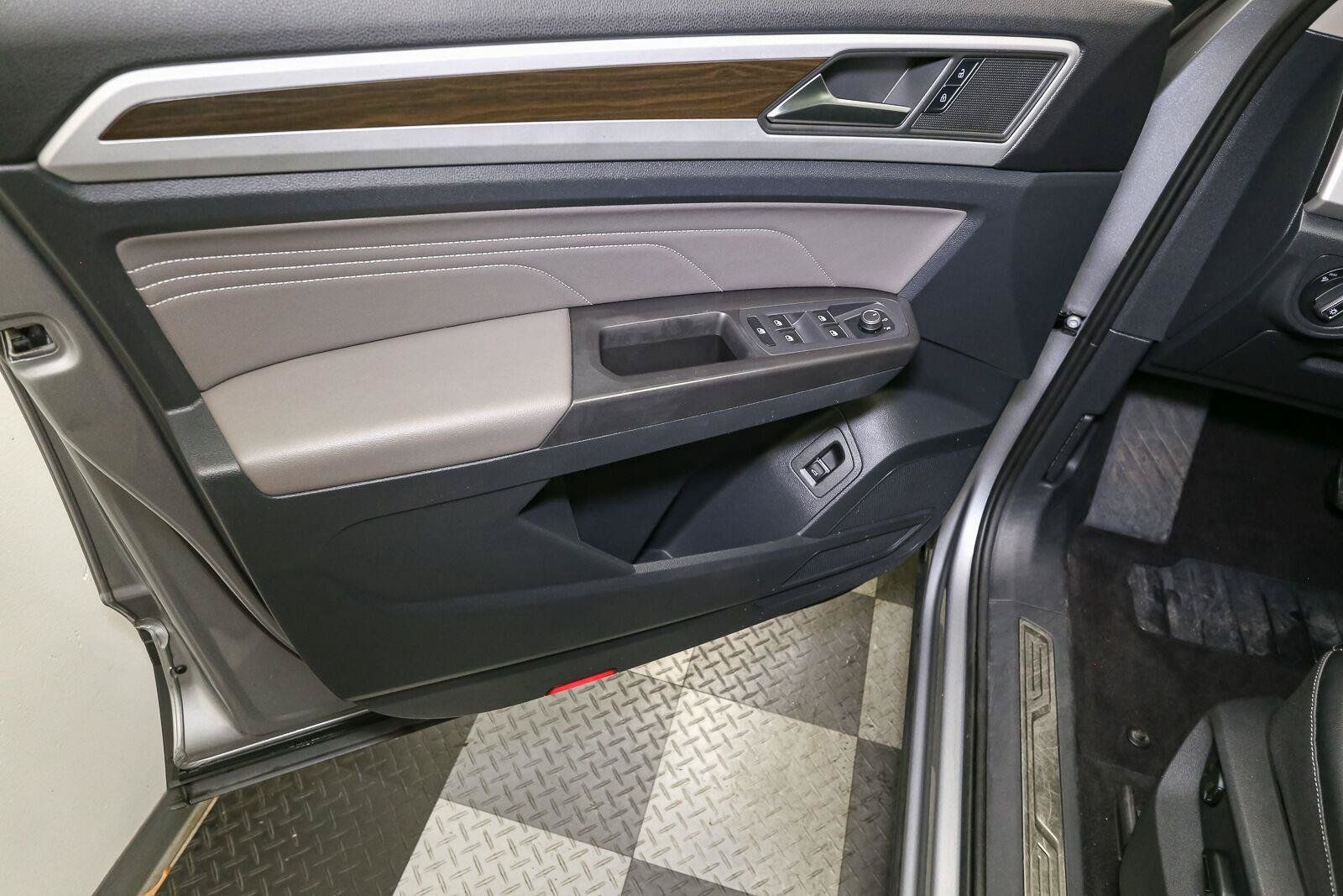 Certified 2022 Volkswagen Atlas SE AWD/4WD image 42