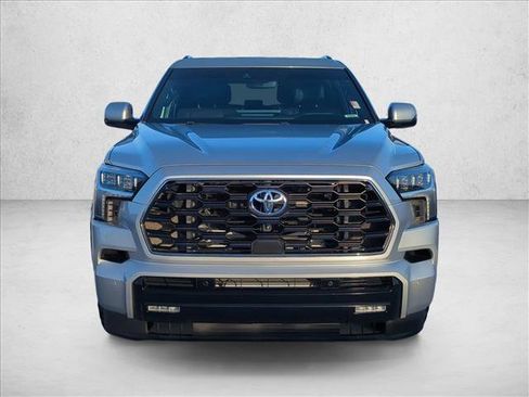 Used 2023 Toyota Sequoia Platinum AWD/4WD image 2