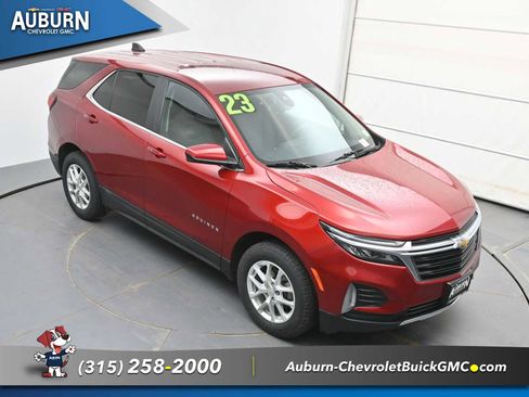 Used 2023 Chevrolet Equinox LT image 24
