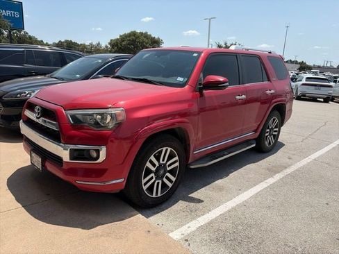Used 2019 Toyota 4Runner Limited AWD/4WD image 2
