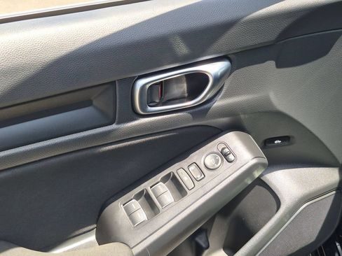 Used 2022 Honda Civic Sport image 15