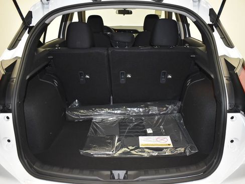 Certified 2025 Nissan Kicks Play S FWD image 35
