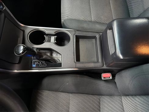 Used 2017 Toyota Camry LE image 30