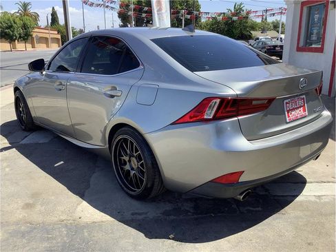 Used 2016 Lexus IS 200t RWD image 7