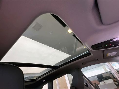 Certified 2025 Audi Q5 Prestige image 13