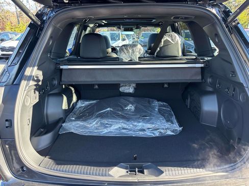 New 2025 Subaru Forester Touring image 4