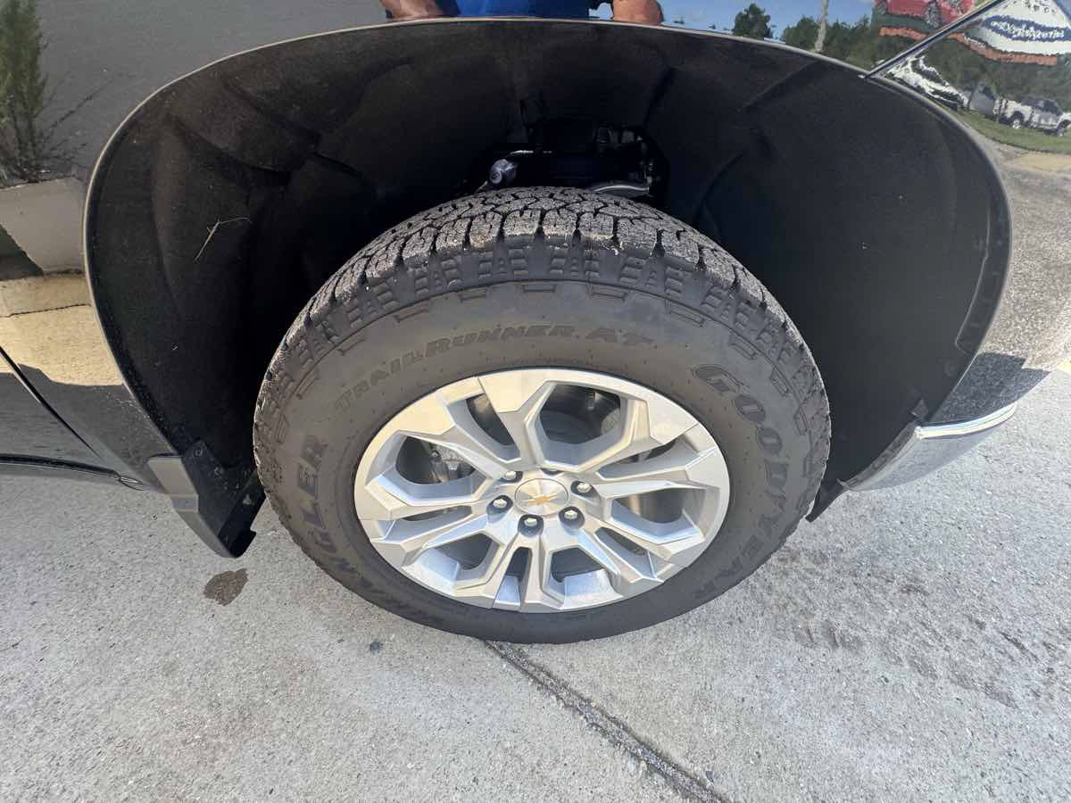 Used 2026 Chevrolet Silverado 1500 LTZ AWD/4WD image 32