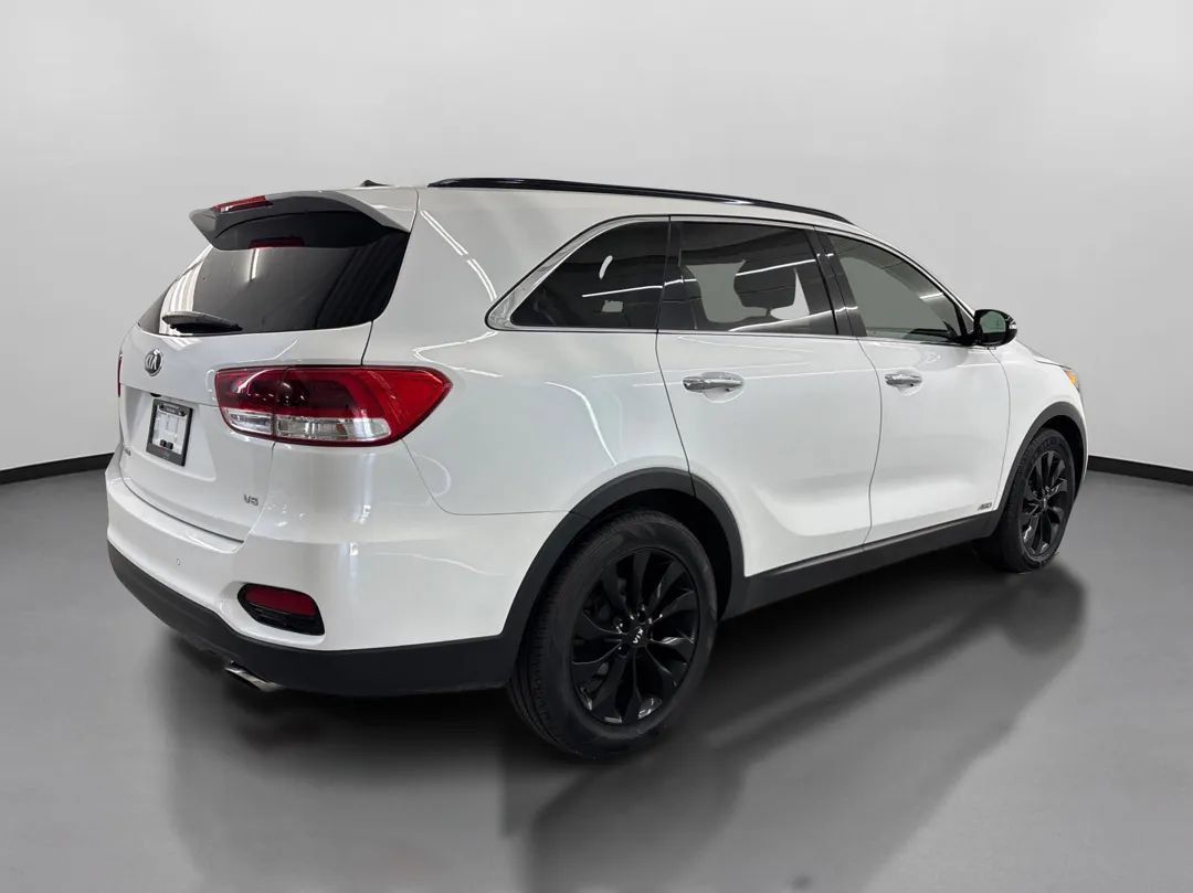 Used 2019 Kia Sorento S AWD/4WD image 10