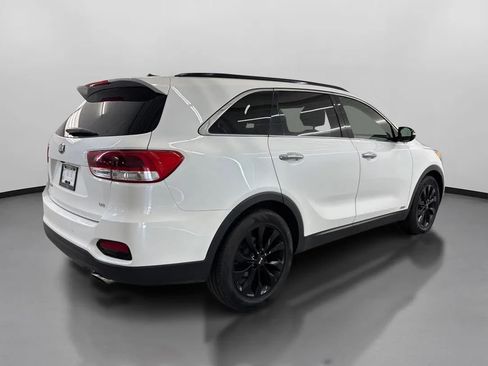 Used 2019 Kia Sorento S AWD/4WD image 10