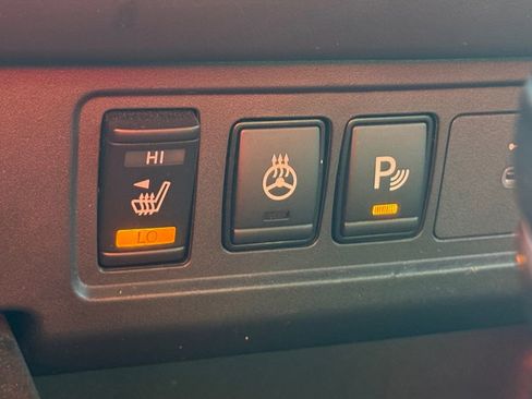 Used 2022 Nissan Frontier Pro-X w/ Pro-X Premium Package image 5