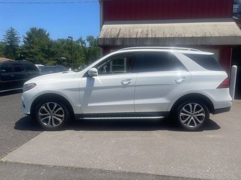 Used 2017 Mercedes-Benz GLE 350 4MATIC image 3