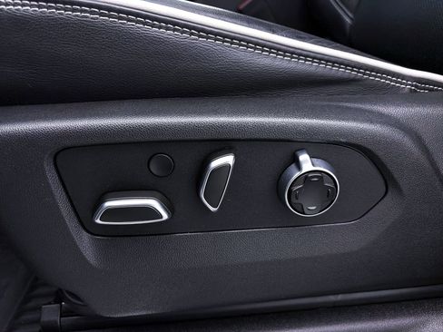 Used 2025 GMC Sierra 1500 Pro w/ Pro Value Package image 23