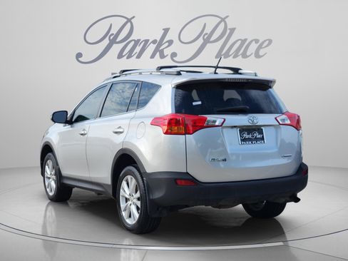 Used 2014 Toyota RAV4 Limited w/ Technology Package FWD image 3