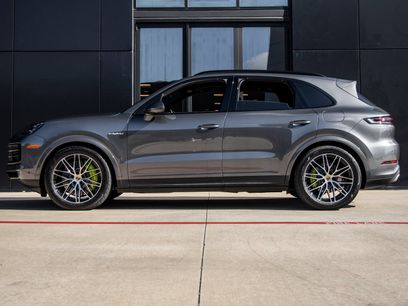 Certified 2024 Porsche Cayenne