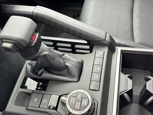 New 2026 Toyota 4Runner TRD Off-Road Premium AWD/4WD image 25