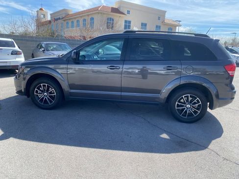 Used 2018 Dodge Journey SE w/ Connectivity Group image 9
