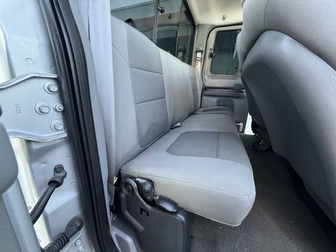 Used 2006 Ford F250 XLT RWD image 16