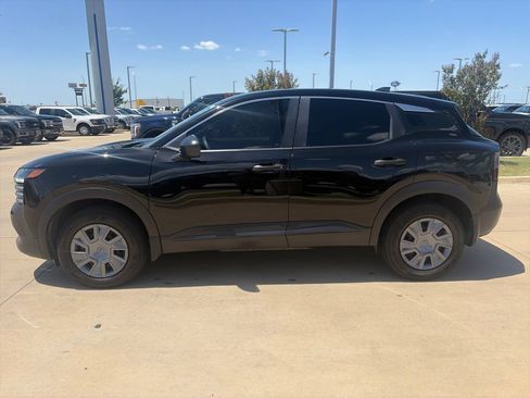 Used 2025 Nissan Kicks S FWD image 4