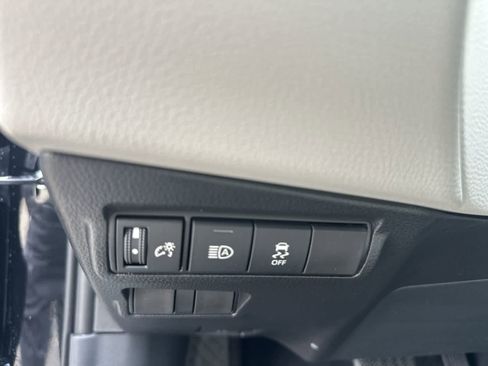 New 2026 Toyota Corolla Cross L AWD/4WD image 33