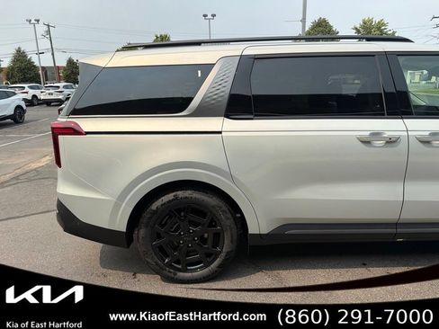New 2026 Kia Carnival SX Prestige FWD image 7